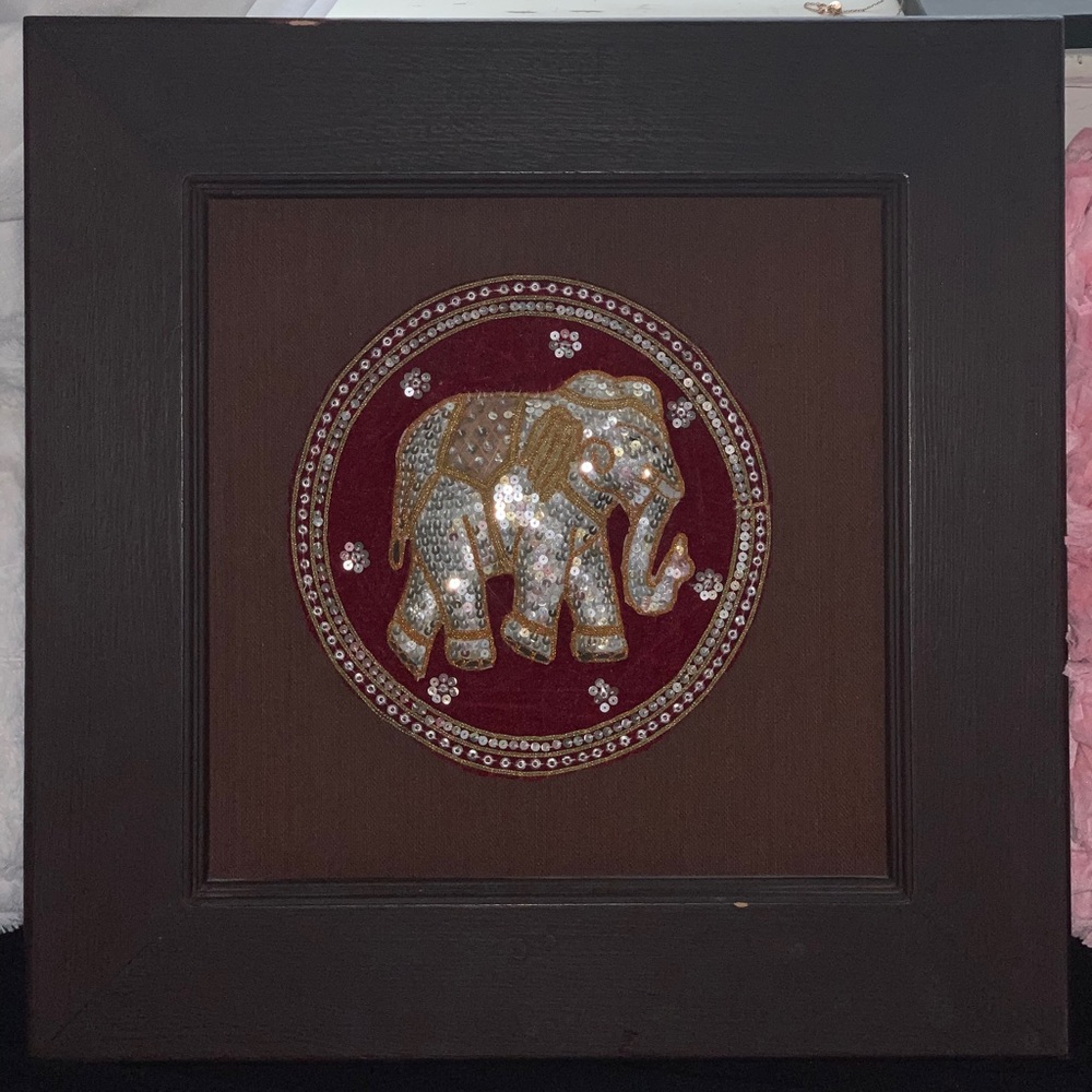 Square picture frame of a sequined elephant